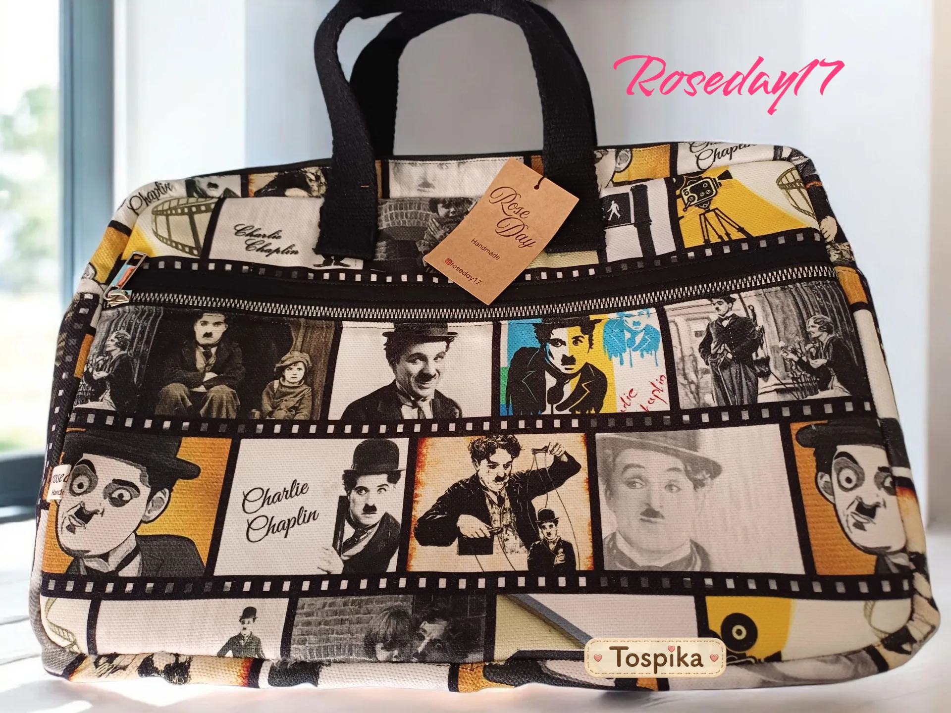 Charlie chaplin desenli fermuarlı 15 inç laptop çantası